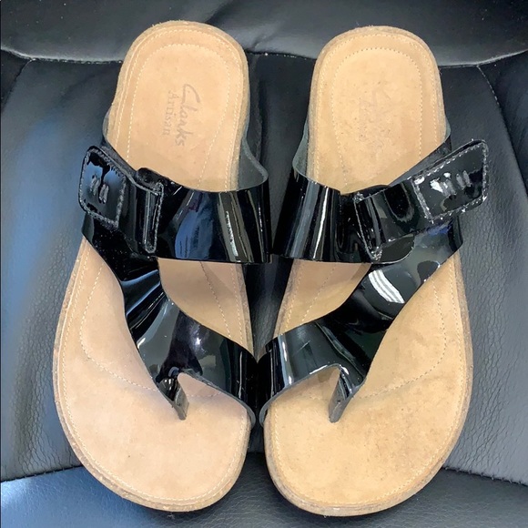 clarks black ladies sandals